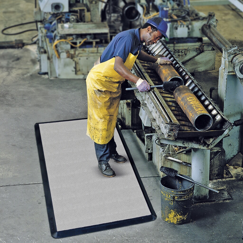 Alfombrilla antifatiga con fieltro, de caucho nitrilo, An x L 870 x 1.570 mm Imagen del producto: Alfombrilla antifatiga con fieltro, de caucho nitrilo, An x L 870 x 1.570 mm
