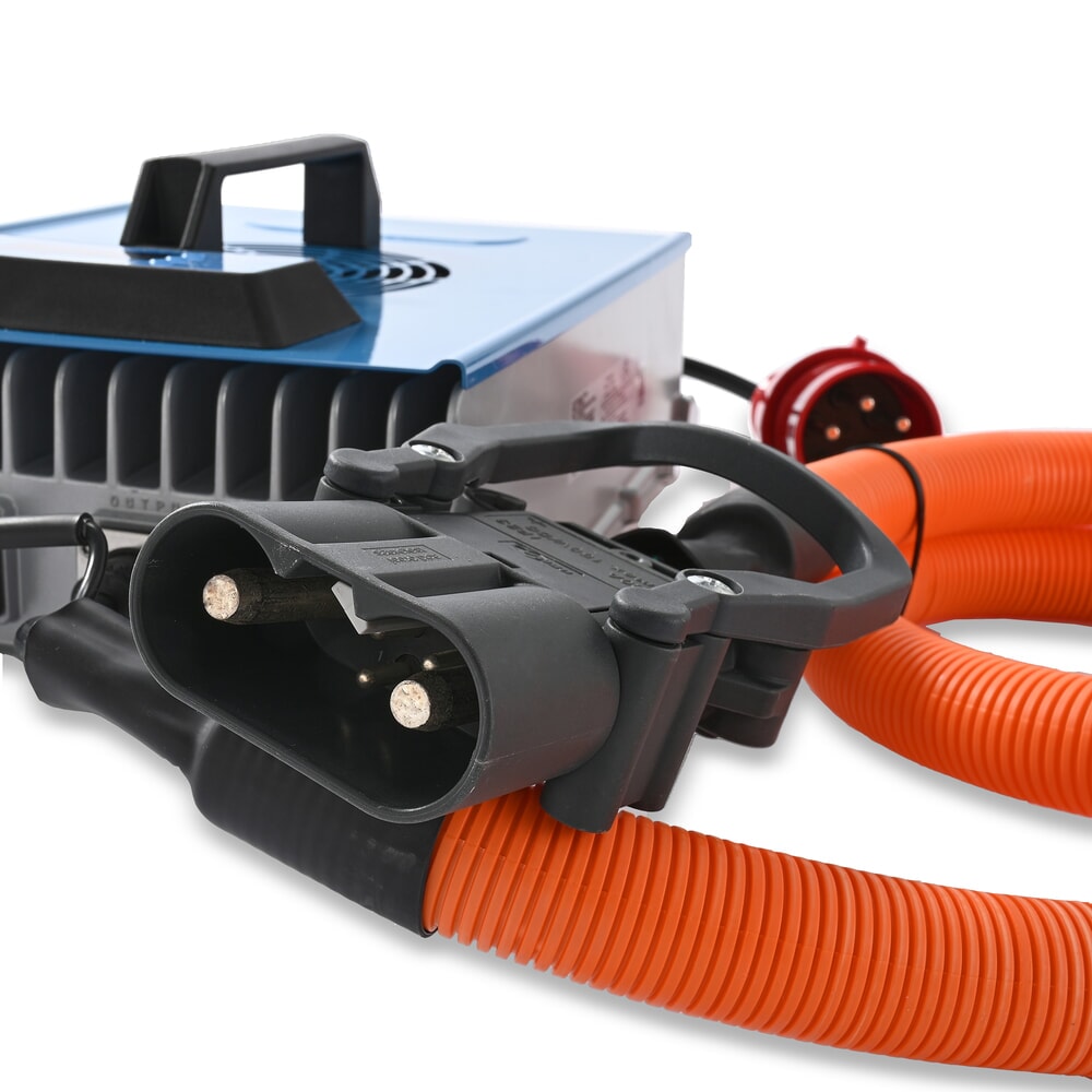 Número de imagen del producto 6: Cargador externo D400, 80 V, 60 A, CEE rojo 32 A, 5 pines - 3P+N+E para apilador eléctrico AntOn by Jungheinrich CBH 2.0