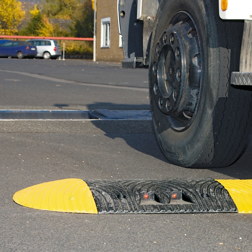 Número de imagen del producto 2: Badenes reductores de reciclaje, < 30 km, elemento básico, negro