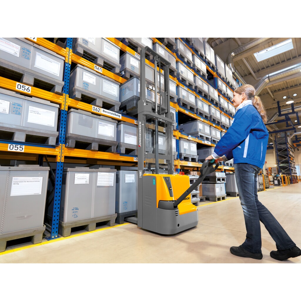 Número de imagen del producto 5: Jungheinrich apilador eléctrico EJC 112/DZ, capacidad de carga 1200 kg, mástil telescópico triple, altura de elevación 4390 mm, sistema hidráulico proporcional