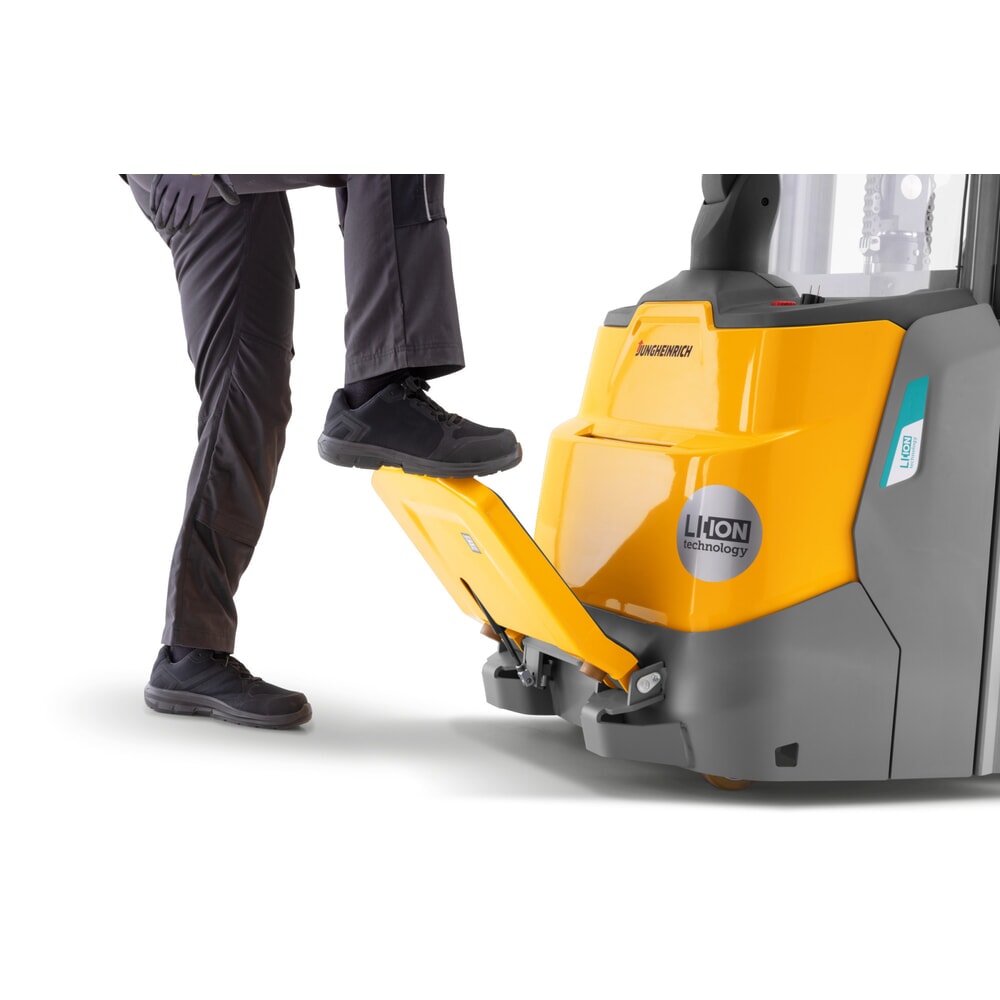 Número de imagen del producto 5: Carretilla elevadora eléctrica Jungheinrich ERC 112zi ZT con plataforma de pie, mástil de elevación telescópico doble, altura de elevación 2.700 mm, capacidad de carga 1.200 kg, sistema hidráulico proporcional