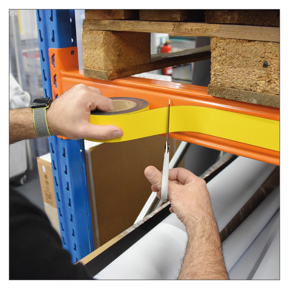 Número de imagen del producto 5: Cinta magnética para etiquetas, rollo, ancho 30 mm, amarillo