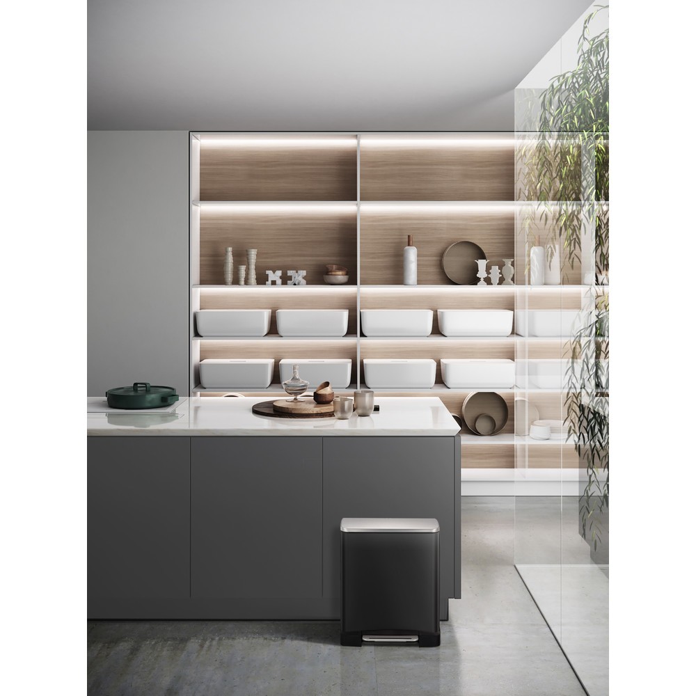 Número de imagen del producto 6: Cubo de residuos con pedal EKO E-Cube, 12 litros, negro