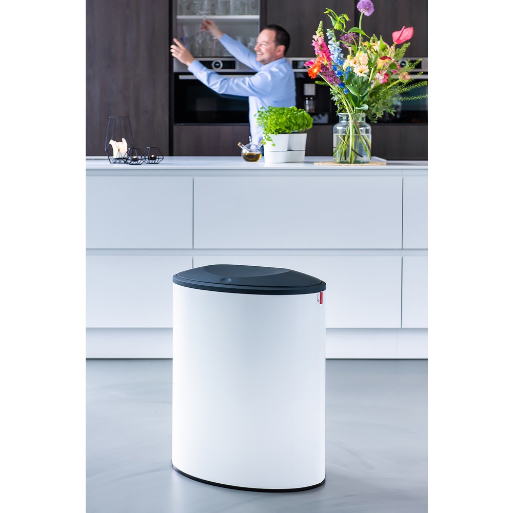 Número de imagen del producto 8: Cubo de residuos de diseño LUNE Binc, blanco, negro, con tapa cerrada