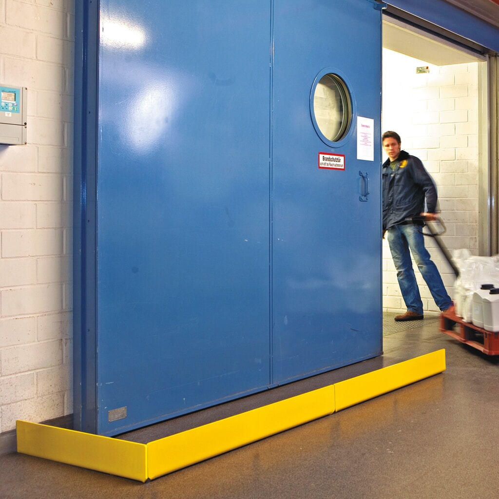 Imagen del producto: Perfil paragolpes, Al x An 150 x 1.200 mm, grosor 6 mm