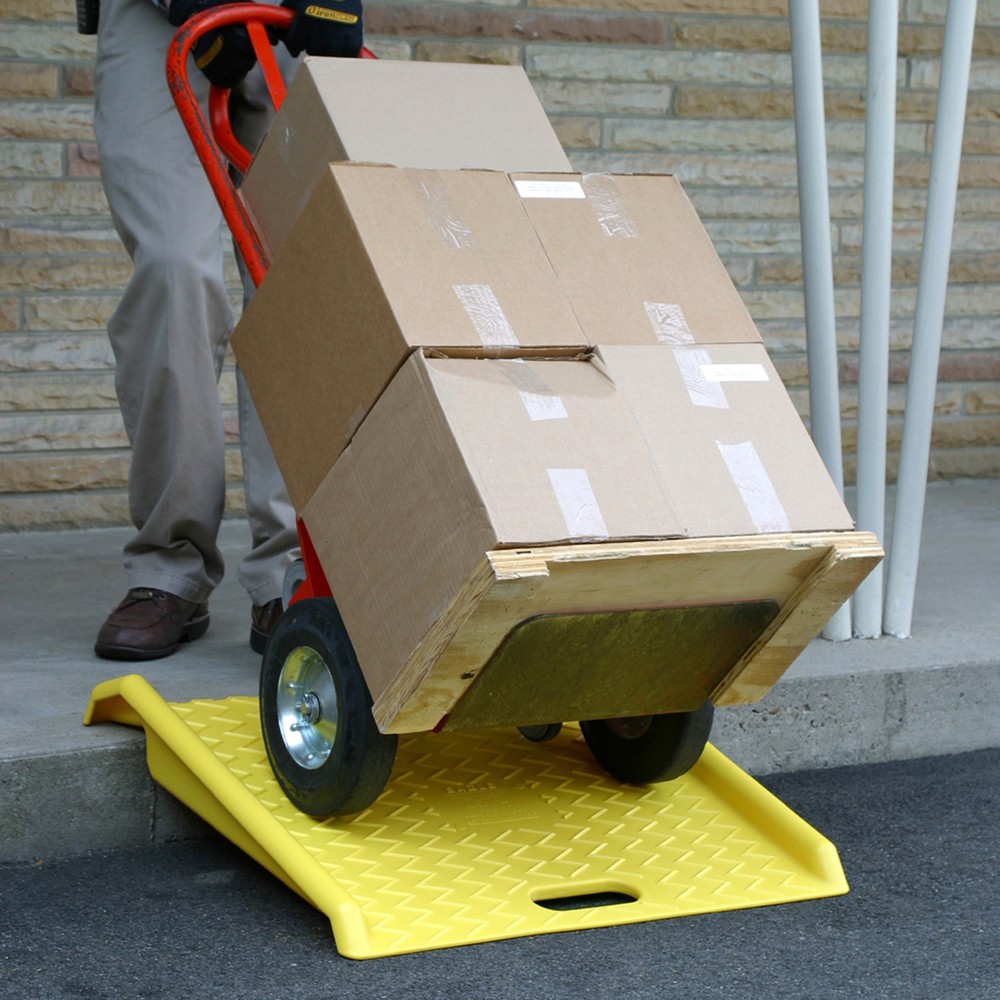 Número de imagen del producto 2: Rampa de acceso Justrite® Eagle, polietileno de alta densidad, para An x Fo 686 x 686 mm