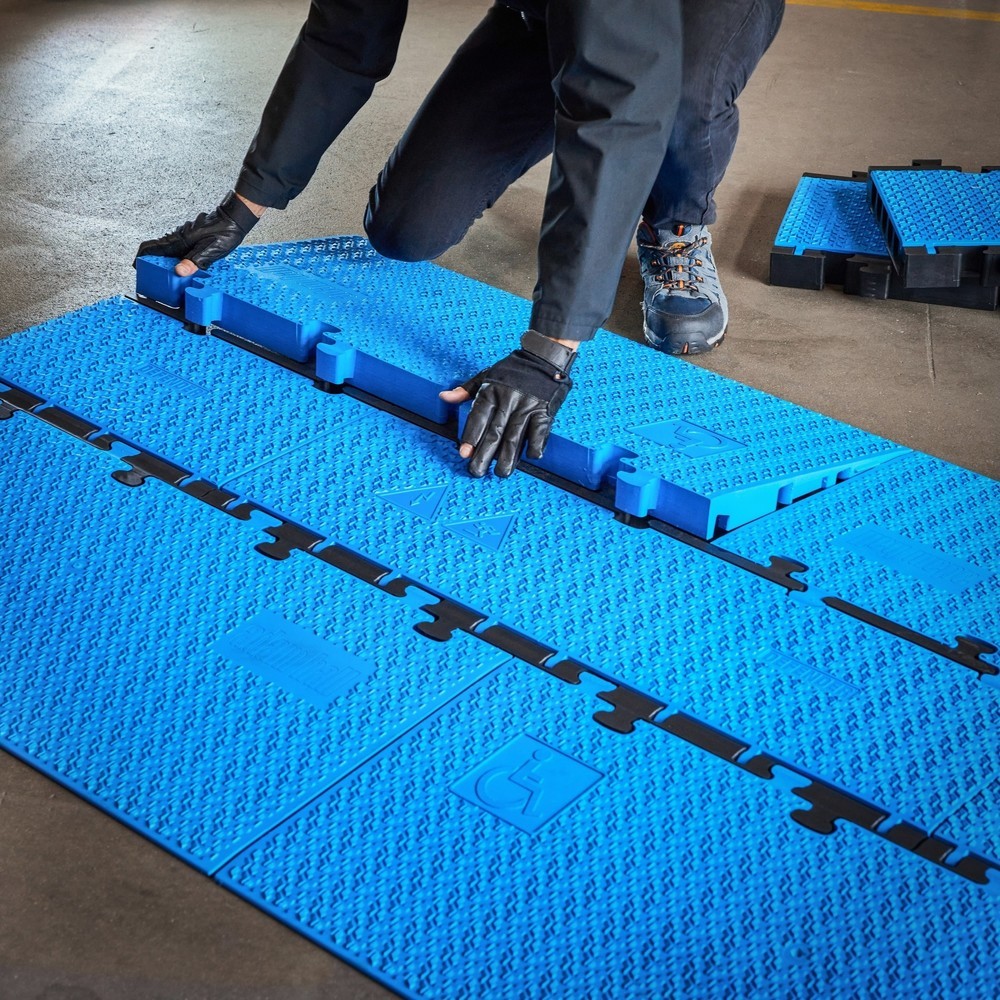 Número de imagen del producto 7: Salvacables Defender® MIDI 5 2D de Adam Hall, Pieza central, 5 canales, azul