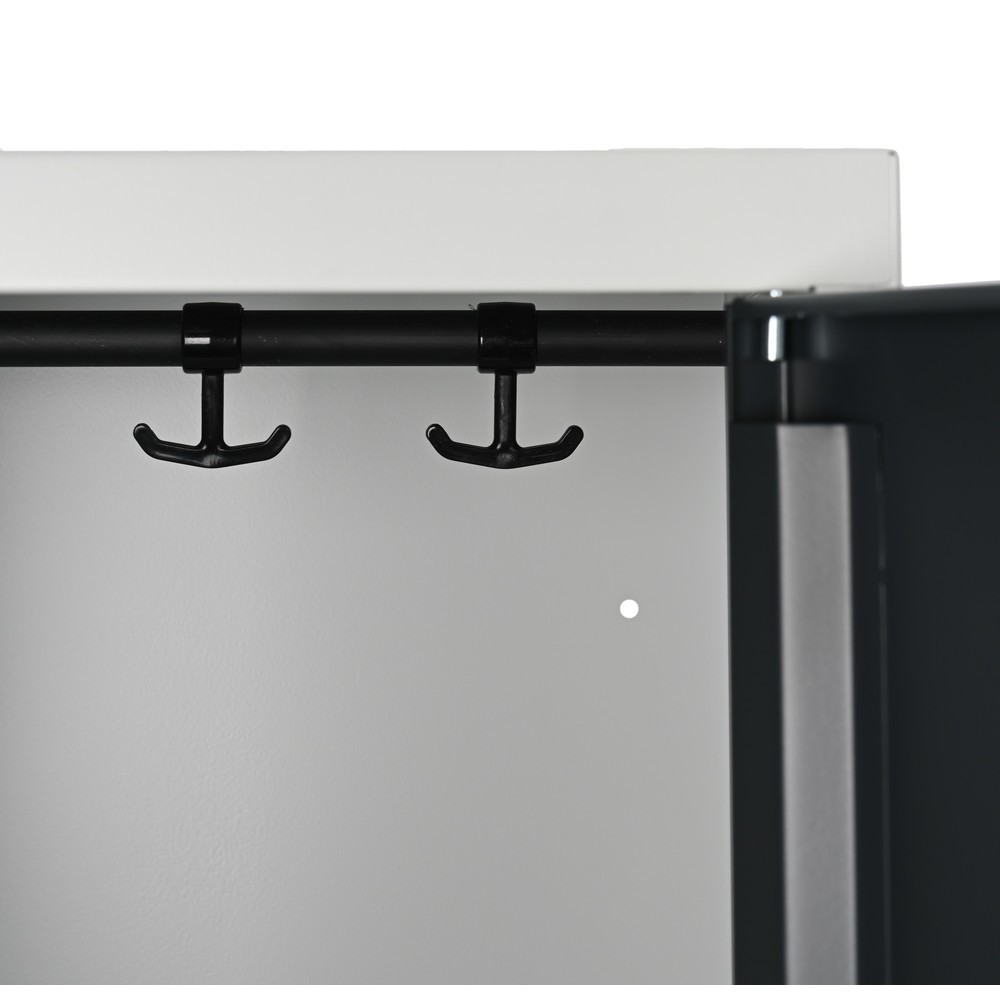 Número de imagen del producto 5: Taquilla Steinbock®, apoyada en el suelo, 3 departamentos, cerradura cilíndrica, HxAxF 1.800 x 900 x 500 mm, gris claro/gris antracita