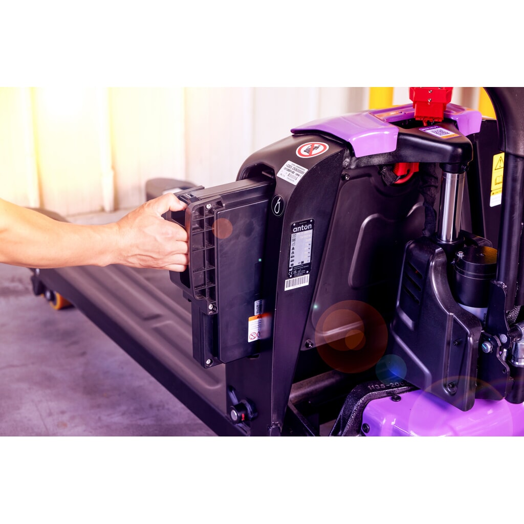 Número de imagen del producto 9: Transpaleta eléctrica AntOn by Jungheinrich PTL 1.5, capacidad de carga 1.500 kg, longitud de horquilla 1.150 mm