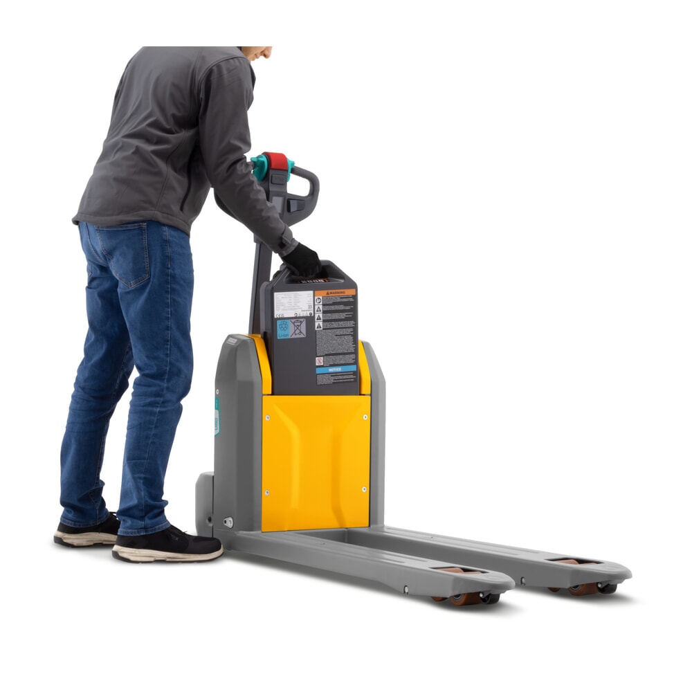 Número de imagen del producto 4: Transpaleta eléctrica Jungheinrich AME 15, capacidad de carga 1.500 kg, longitud de horquilla 1.150 mm, ancho de horquilla especial 670 mm, rodillos en tándem